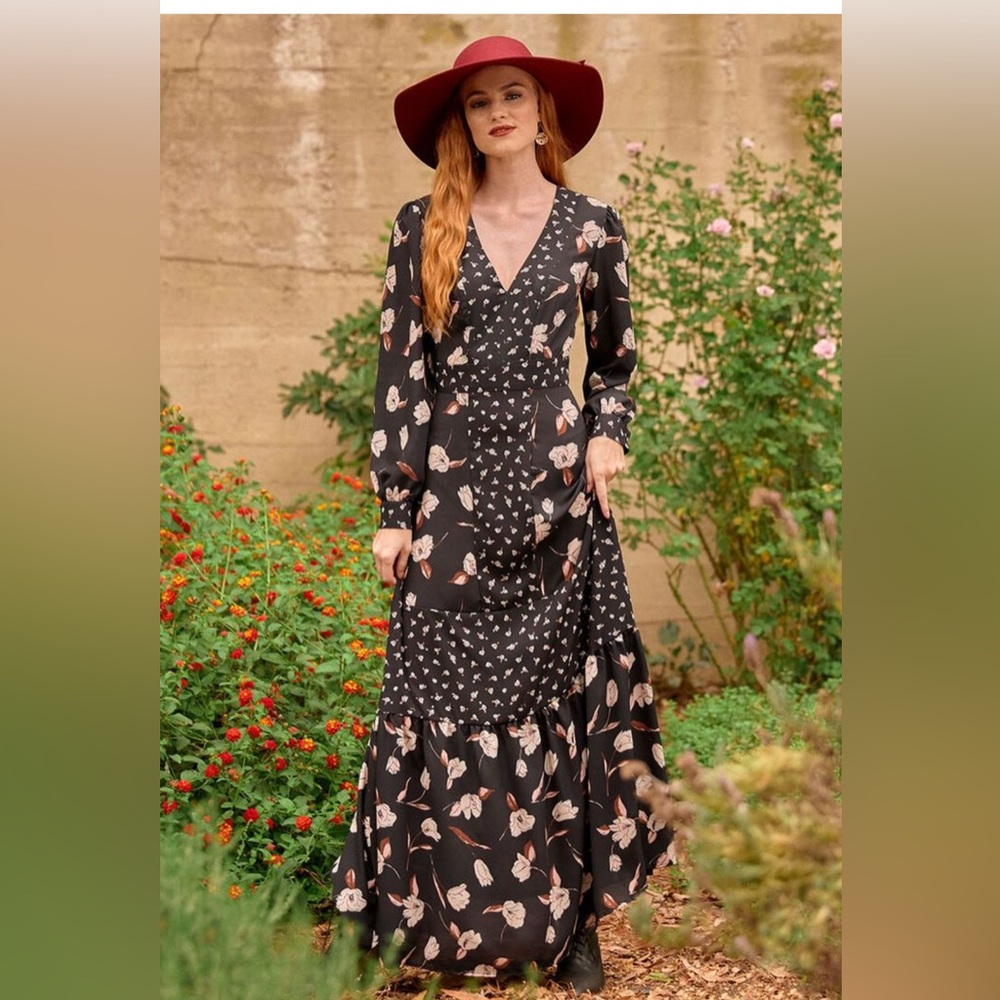 Modcloth Black and White Floral Long Sleeve Maxi Dress